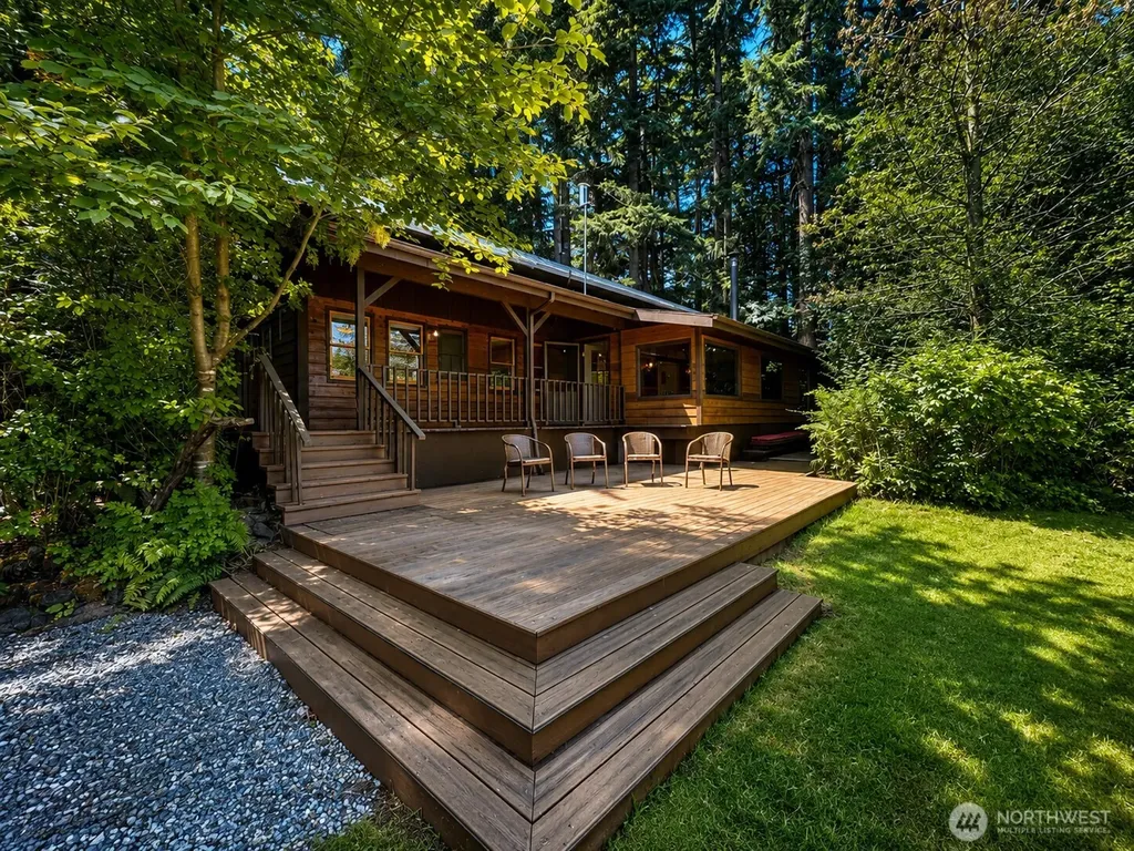949 SW Harper Road Port Orchard WA 98367