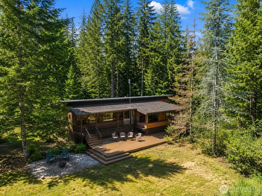 949 SW Harper Road Port Orchard WA 98367