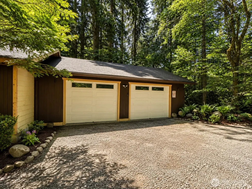 949 SW Harper Road Port Orchard WA 98367