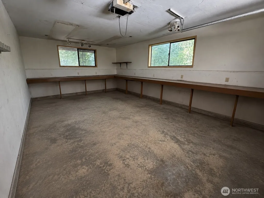 949 SW Harper Road Port Orchard WA 98367