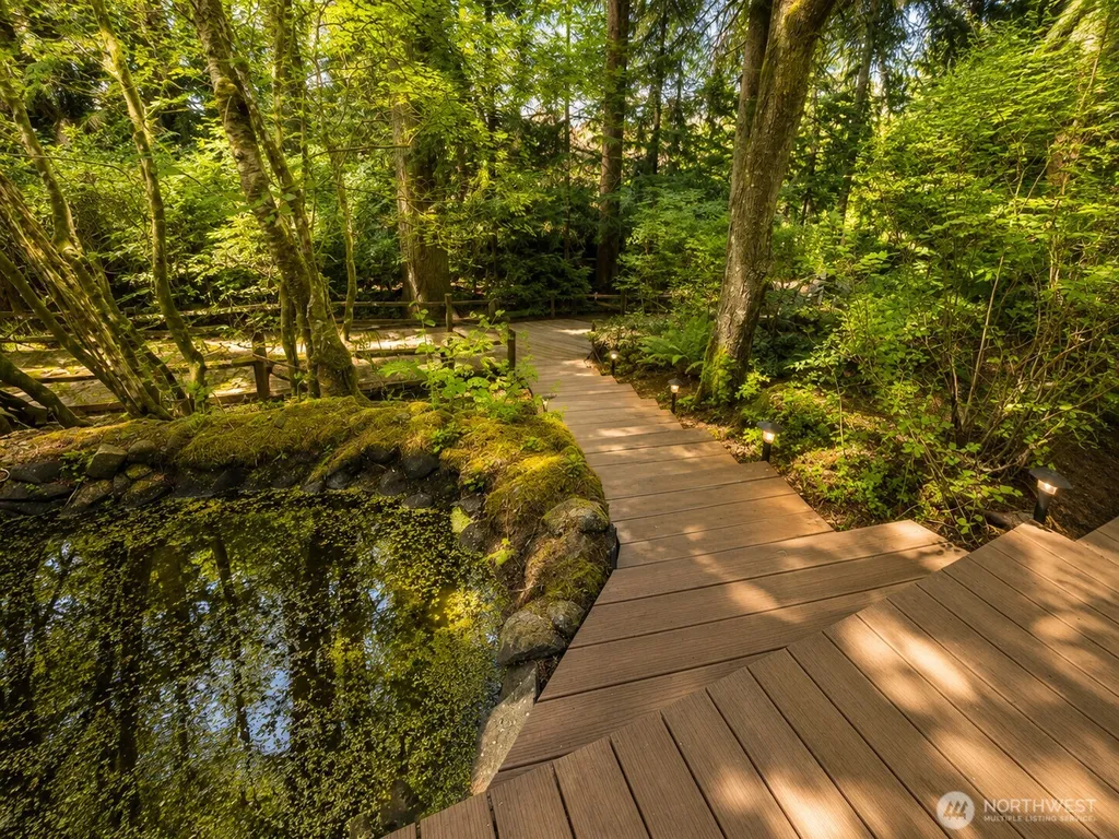 949 SW Harper Road Port Orchard WA 98367