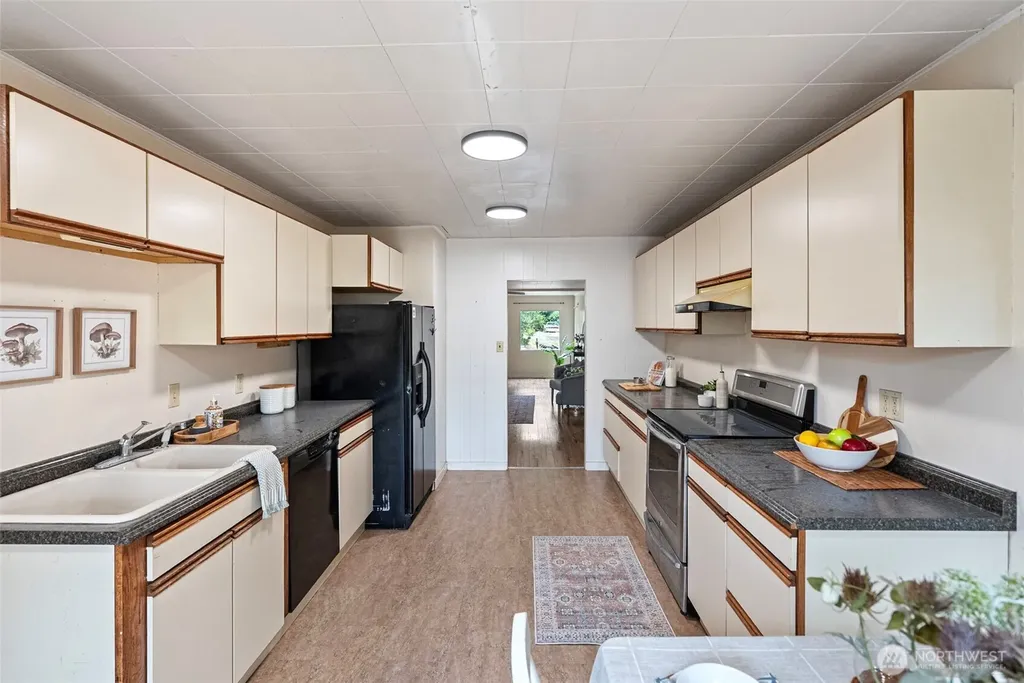 1107 Sidney Avenue Bremerton WA 98337