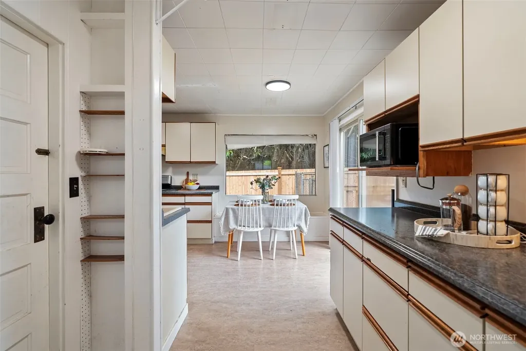 1107 Sidney Avenue Bremerton WA 98337