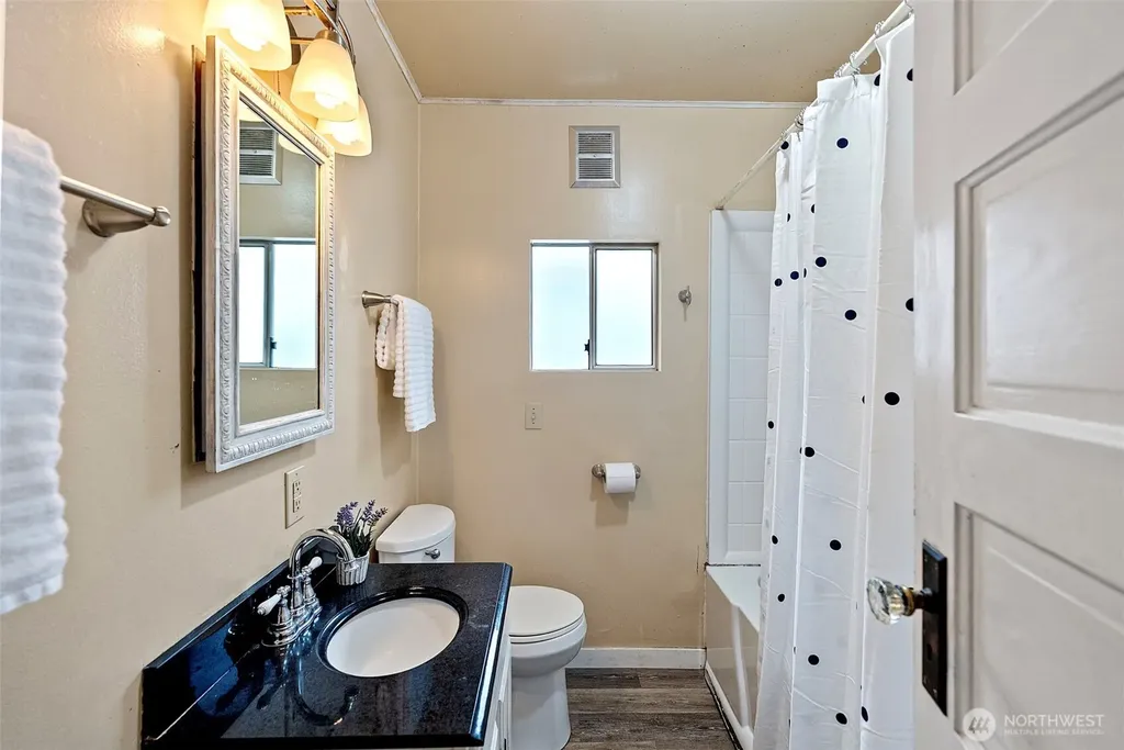 1107 Sidney Avenue Bremerton WA 98337