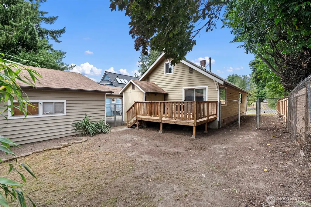 1107 Sidney Avenue Bremerton WA 98337