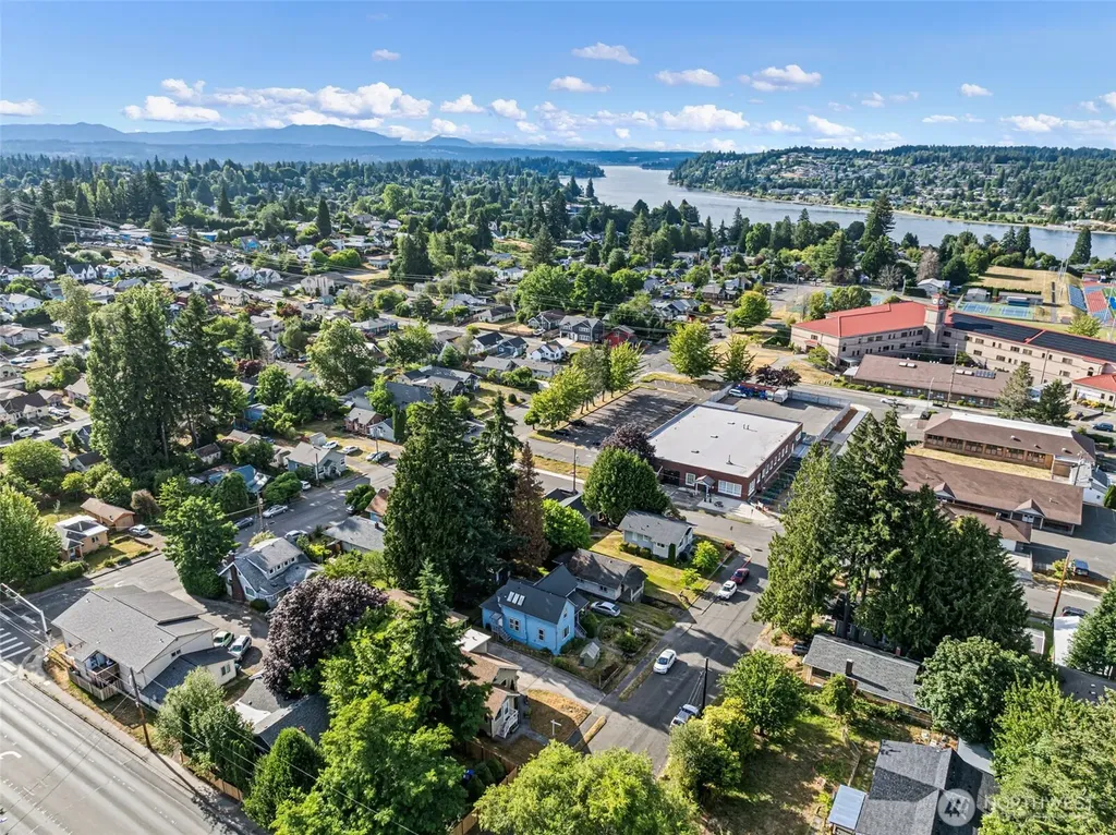 1107 Sidney Avenue Bremerton WA 98337