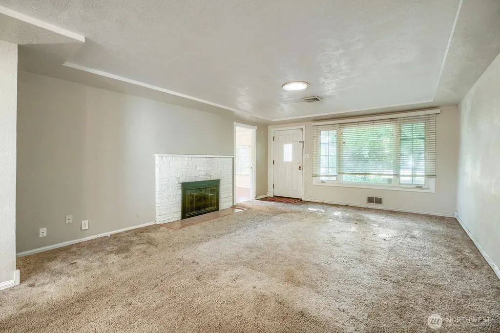7017 S Bell Street Tacoma WA 98408