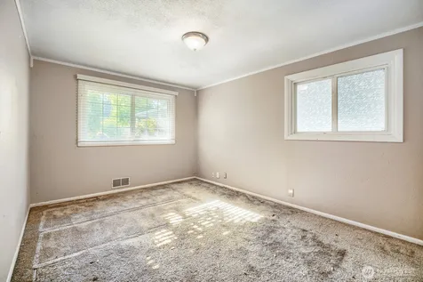 7017 S Bell Street Tacoma WA 98408