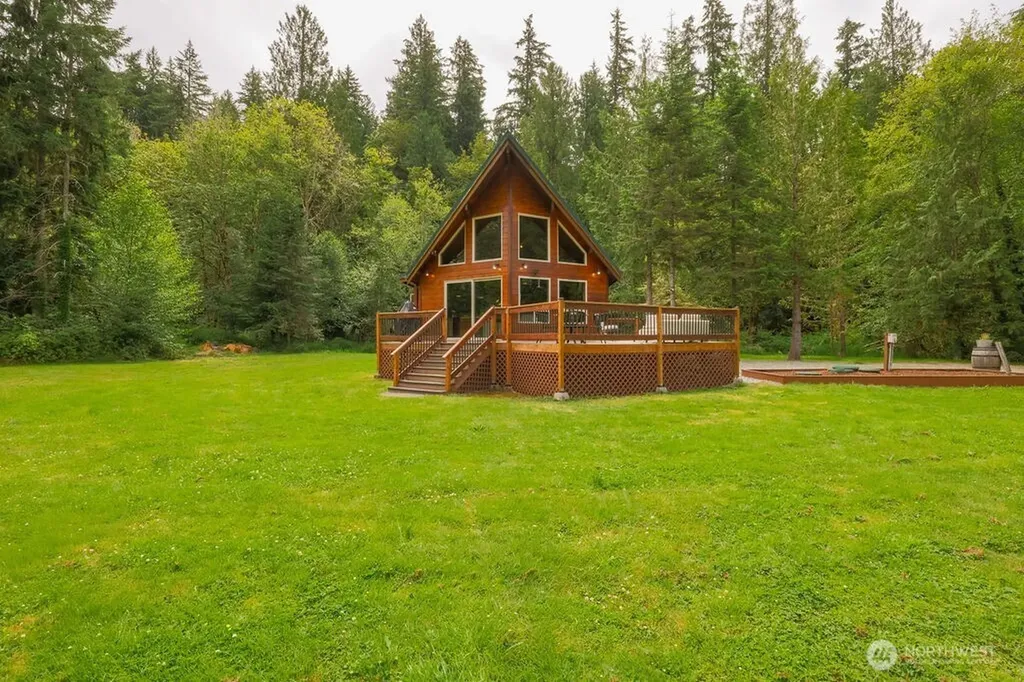 18315 Pioneer Way E Orting WA 98360
