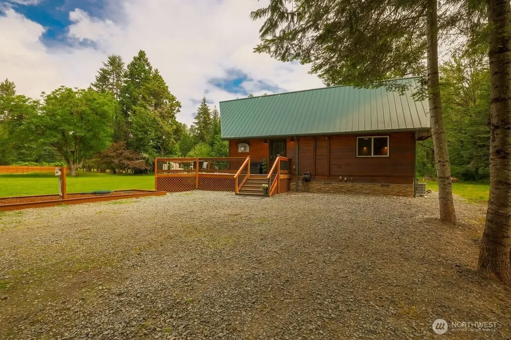 18315 Pioneer Way E Orting WA 98360