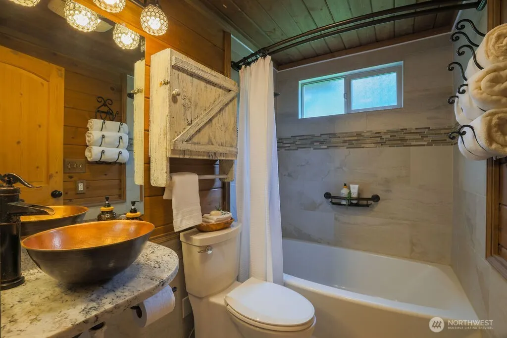 18315 Pioneer Way E Orting WA 98360