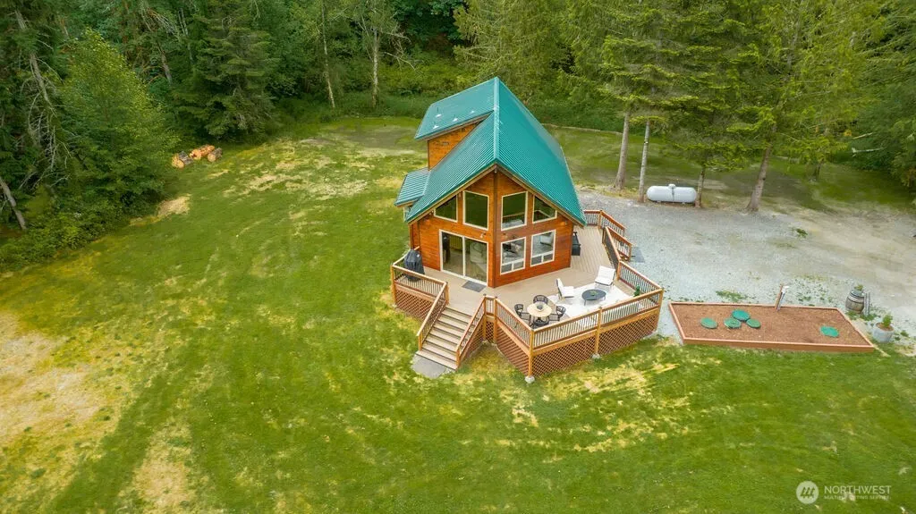 18315 Pioneer Way E Orting WA 98360