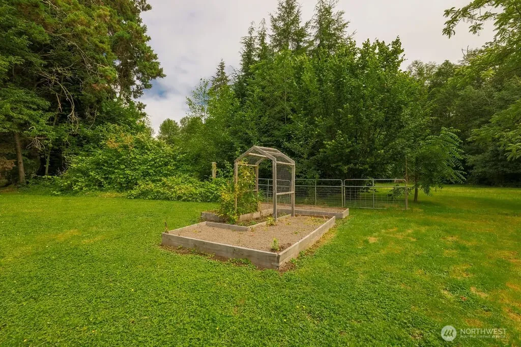 18315 Pioneer Way E Orting WA 98360