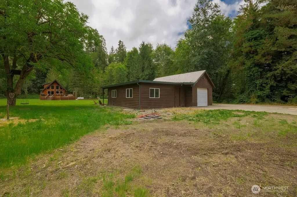 18315 Pioneer Way E Orting WA 98360