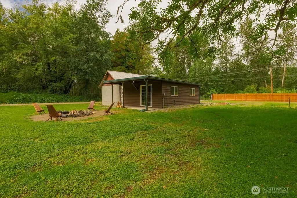 18315 Pioneer Way E Orting WA 98360