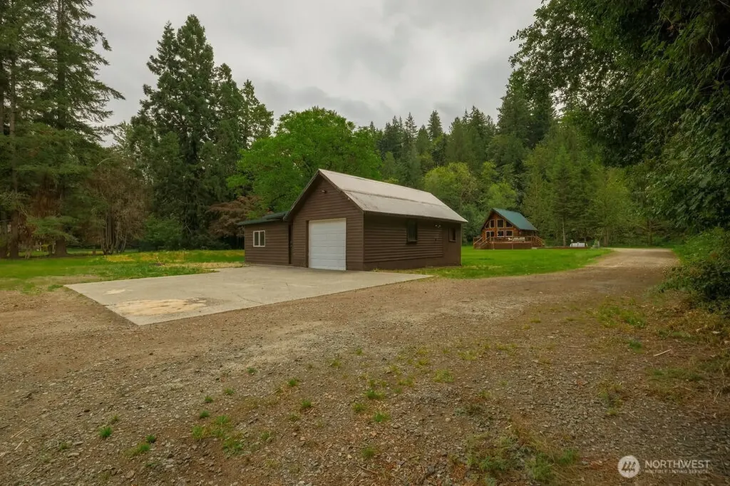 18315 Pioneer Way E Orting WA 98360