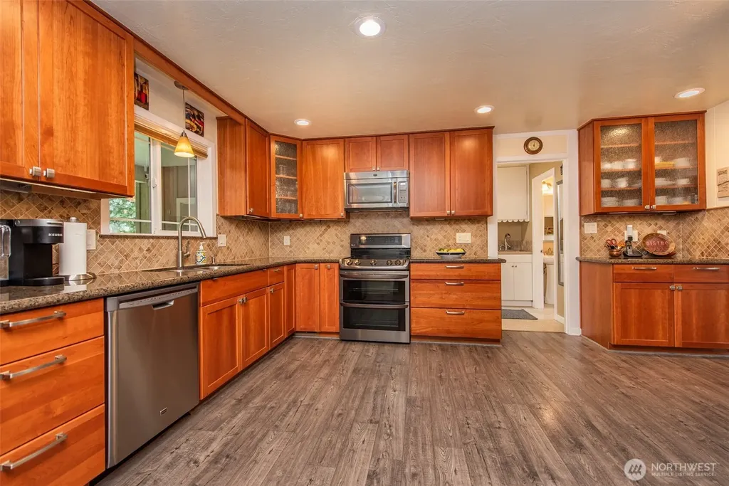 1653 Taylor Cutoff Road Sequim WA 98382