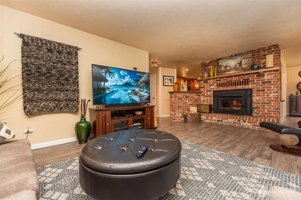 1653 Taylor Cutoff Road Sequim WA 98382