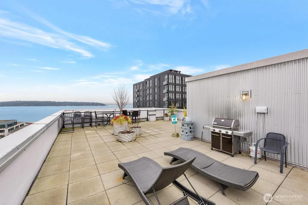 2440 Western Avenue Seattle WA 98121