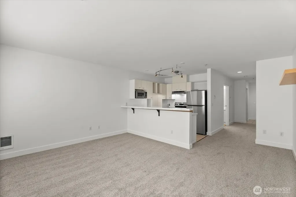 2440 Western Avenue Seattle WA 98121