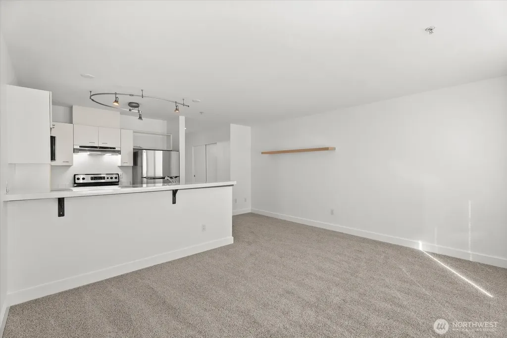 2440 Western Avenue Seattle WA 98121