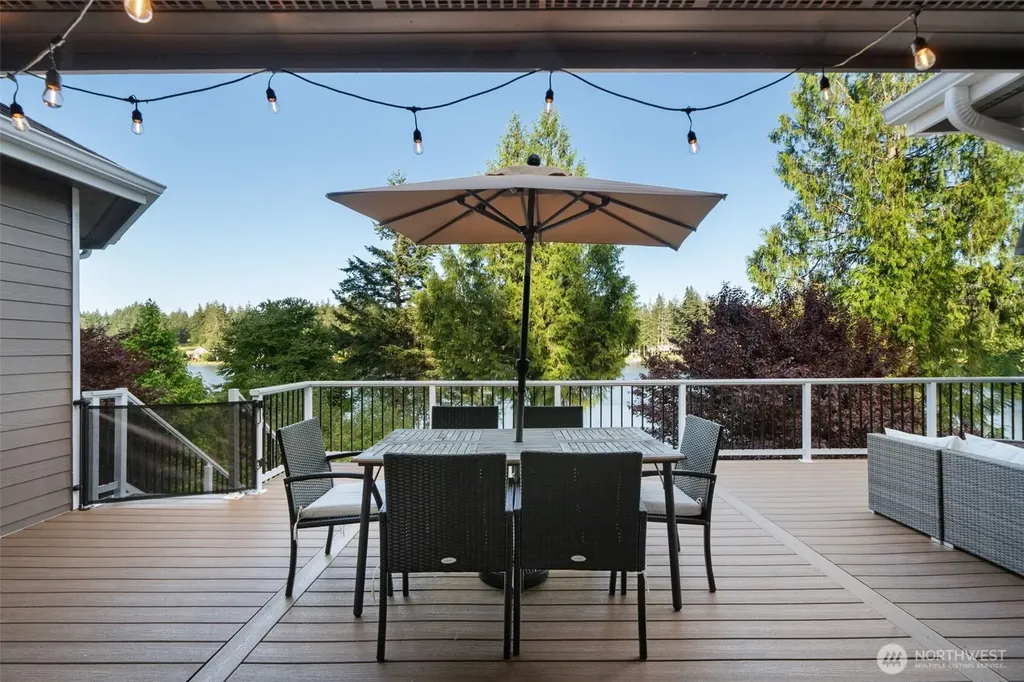 180 E Westlake Drive N Allyn WA 98528