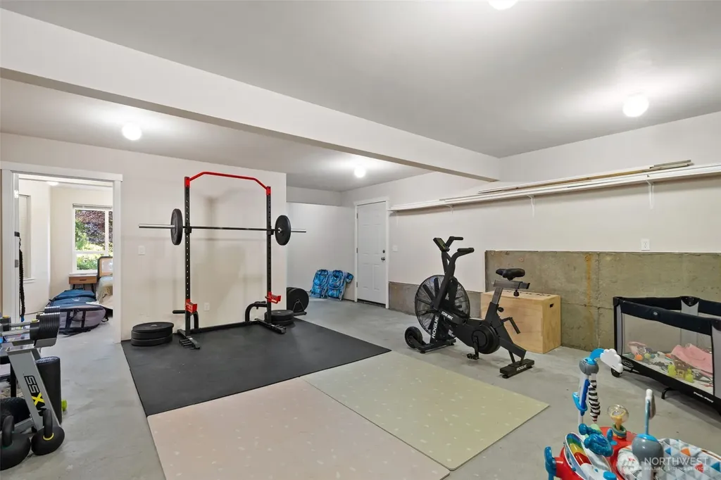 180 E Westlake Drive N Allyn WA 98528