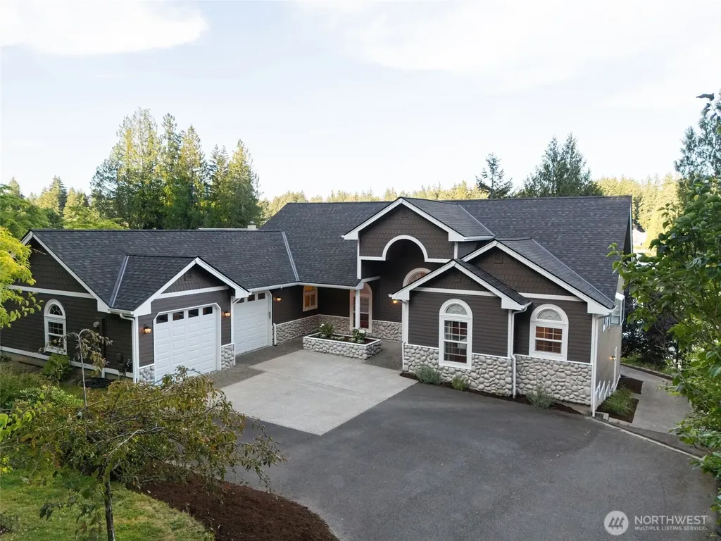 180 E Westlake Drive N Allyn WA 98528