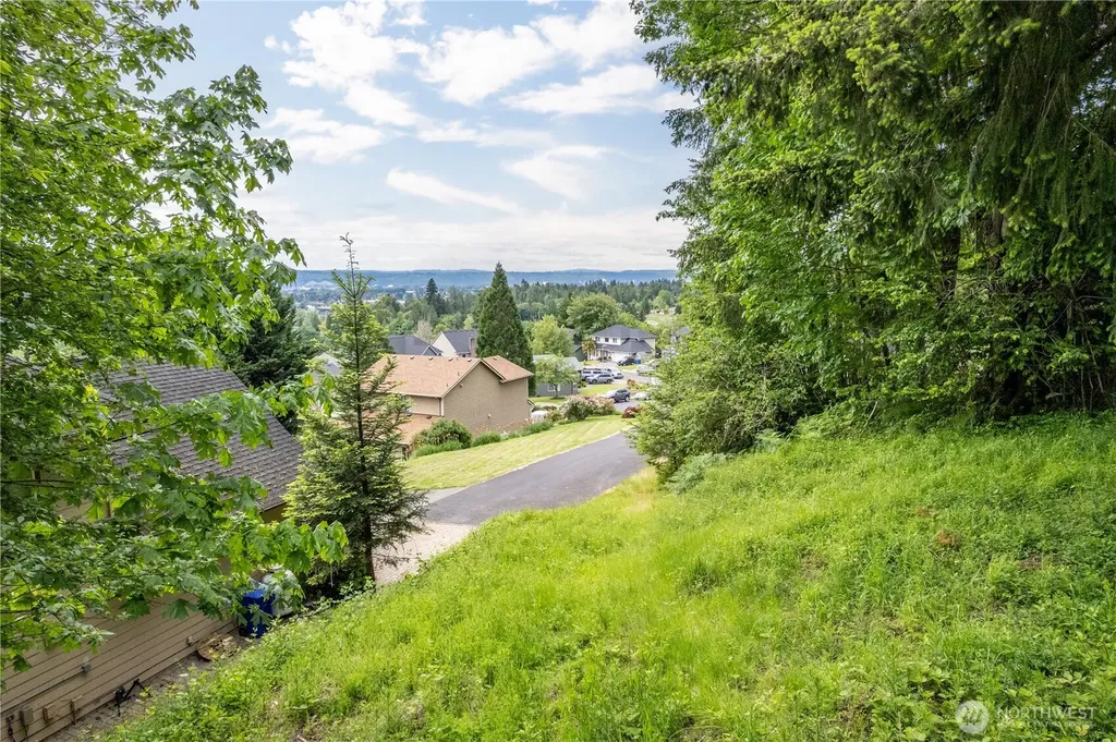 945 Edinburgh Court Kelso WA 98626