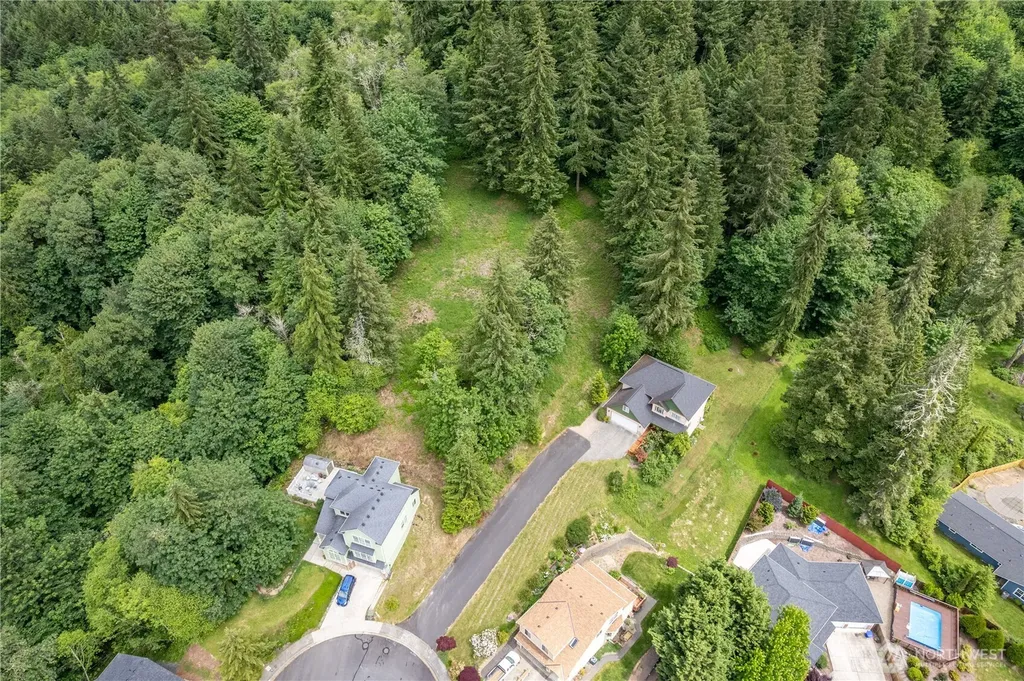 945 Edinburgh Court Kelso WA 98626
