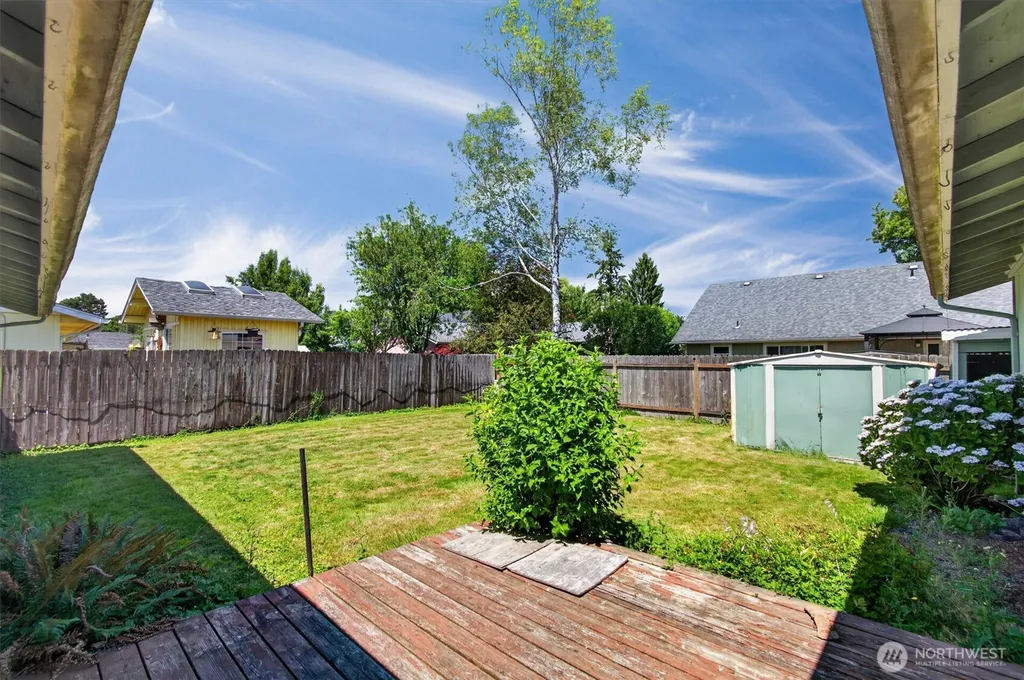 4724 Windemere Street Longview WA 98632