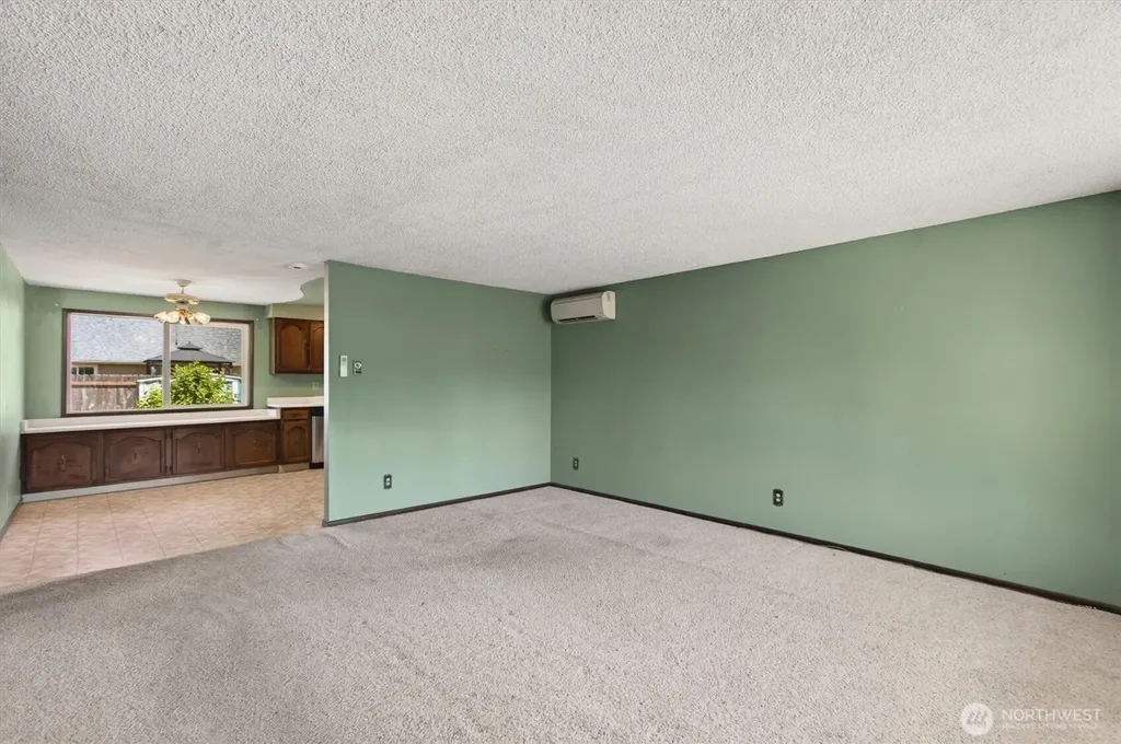 4724 Windemere Street Longview WA 98632
