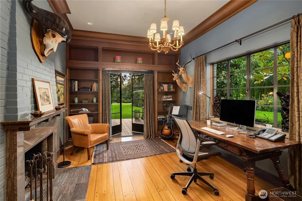 1935 Parkside Drive E Seattle WA 98112