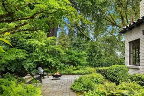 1935 Parkside Drive E Seattle WA 98112