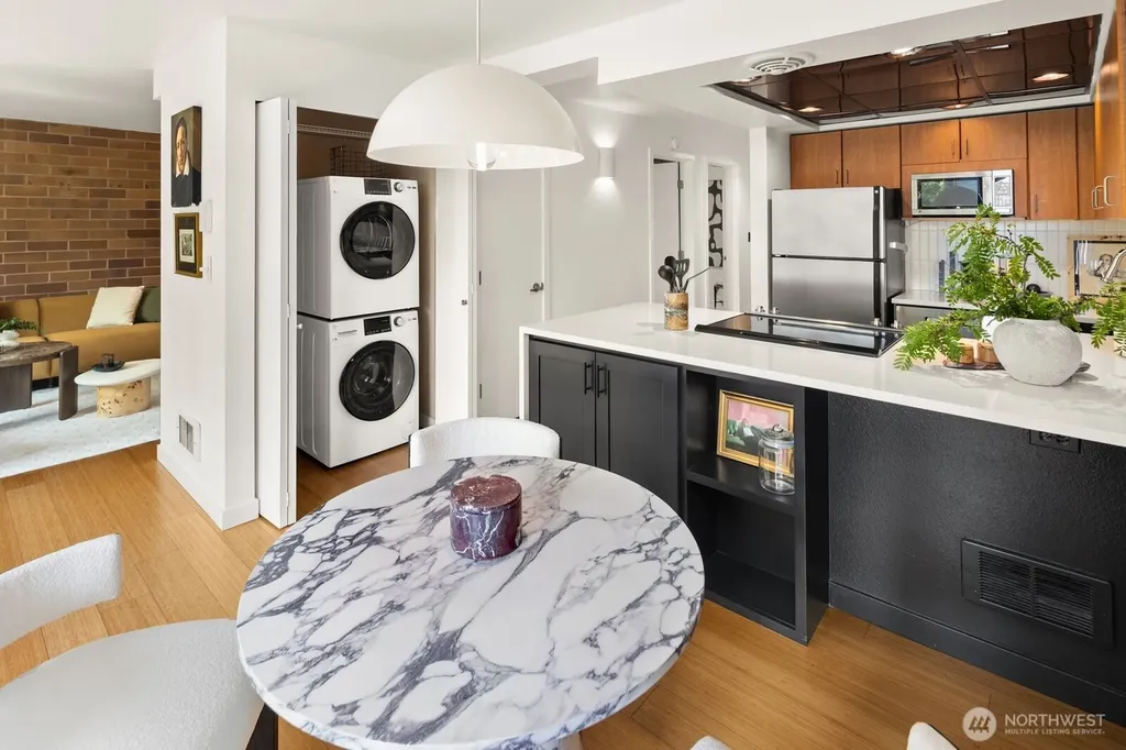 905 Cherry Street Seattle WA 98104