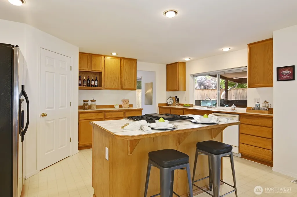 4313 NE 6th Court Renton WA 98059