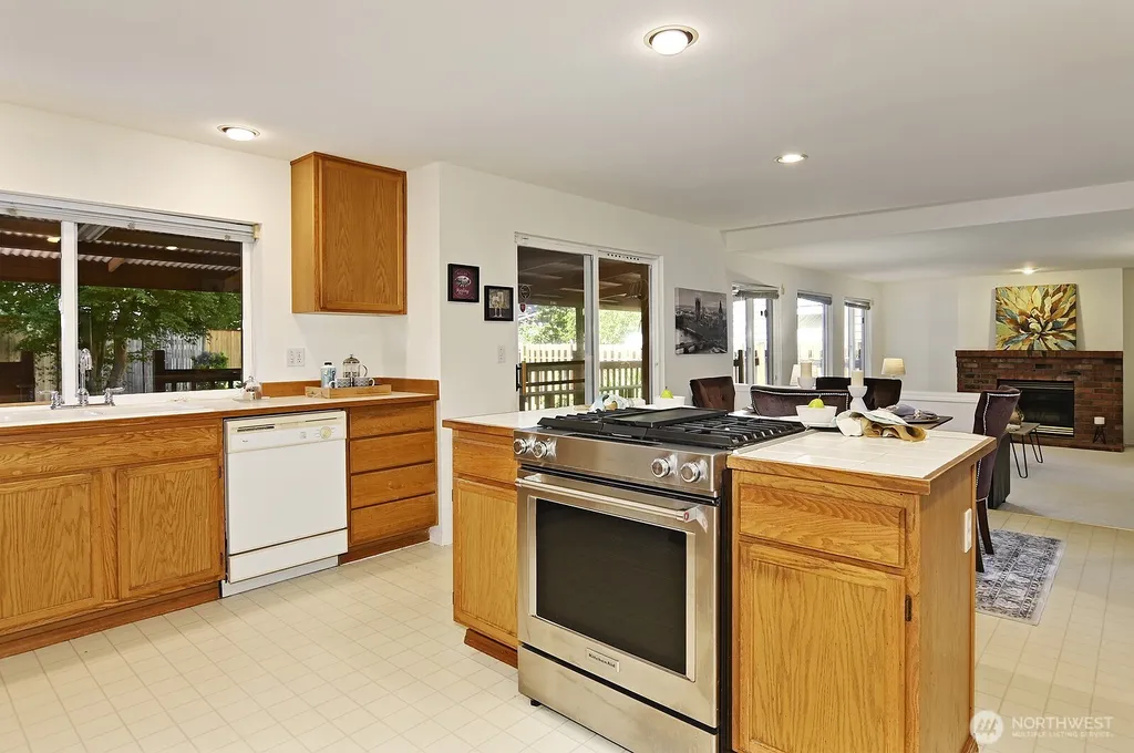 4313 NE 6th Court Renton WA 98059