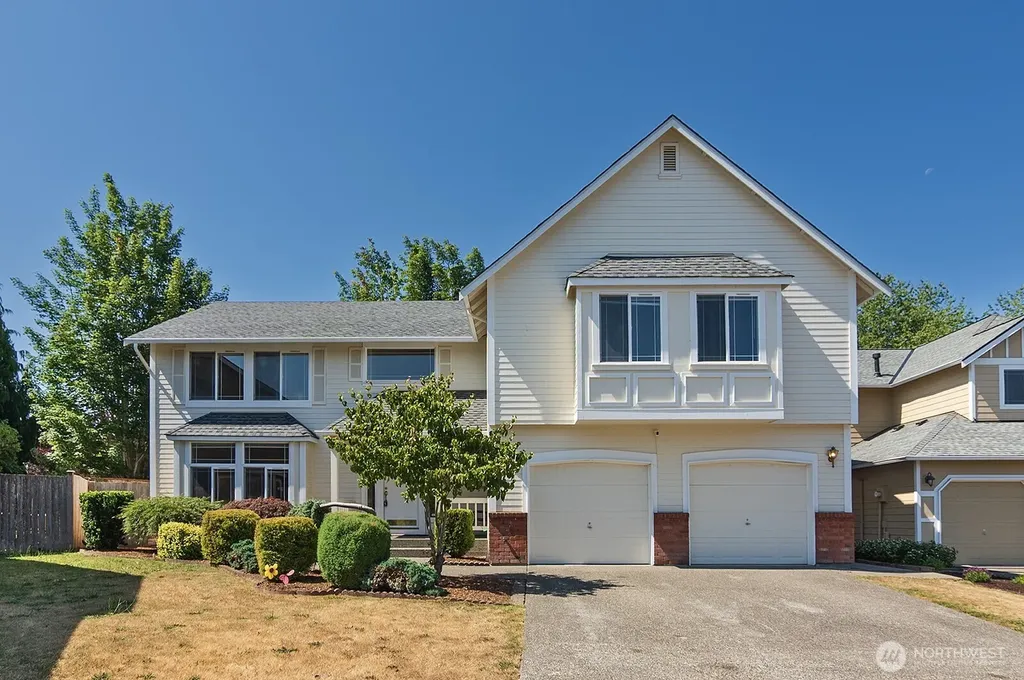 4313 NE 6th Court Renton WA 98059