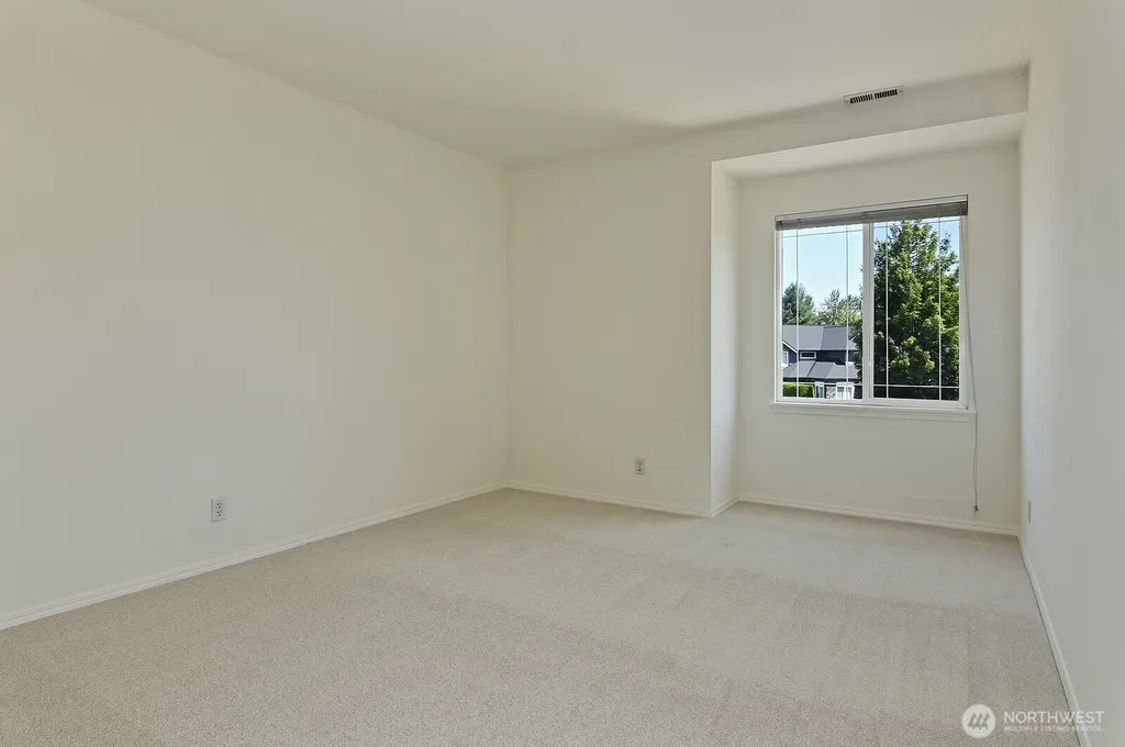 4313 NE 6th Court Renton WA 98059