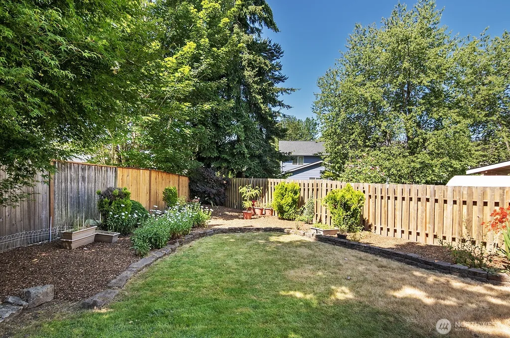 4313 NE 6th Court Renton WA 98059