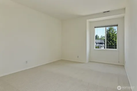4313 NE 6th Court Renton WA 98059