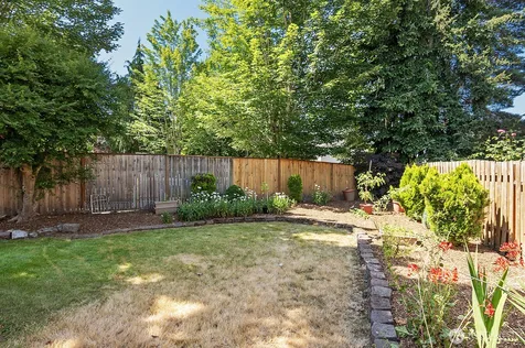 4313 NE 6th Court Renton WA 98059