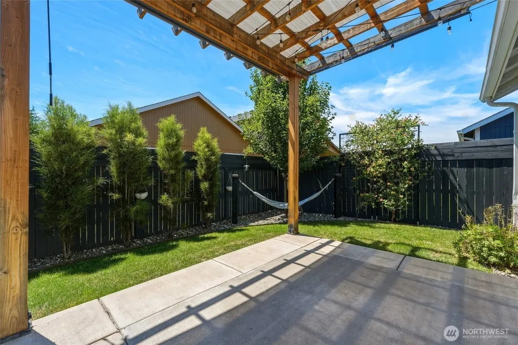 1251 SW Greeley Street College Place WA 99324