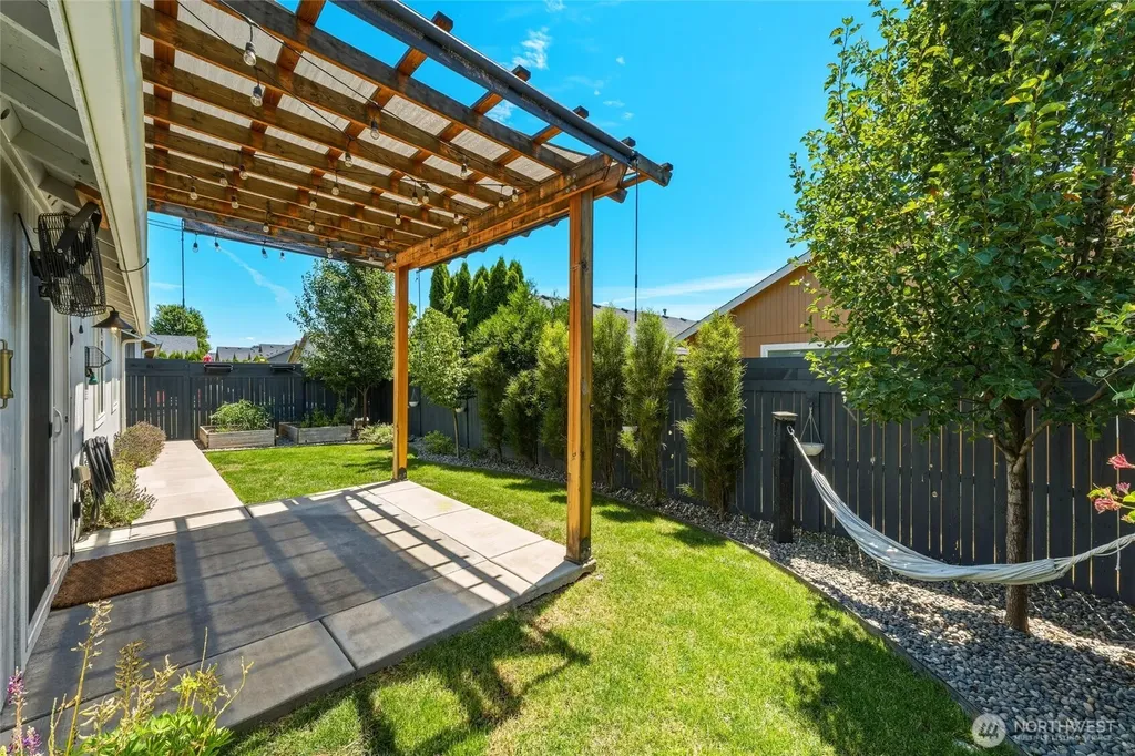 1251 SW Greeley Street College Place WA 99324