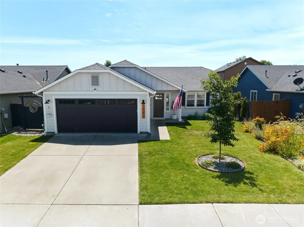 1251 SW Greeley Street College Place WA 99324