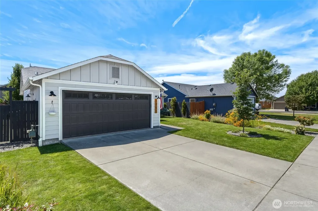 1251 SW Greeley Street College Place WA 99324