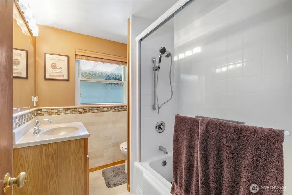 19005 104th Avenue NE Bothell WA 98011
