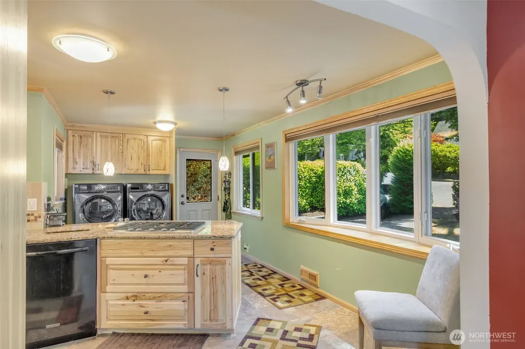 19005 104th Avenue NE Bothell WA 98011