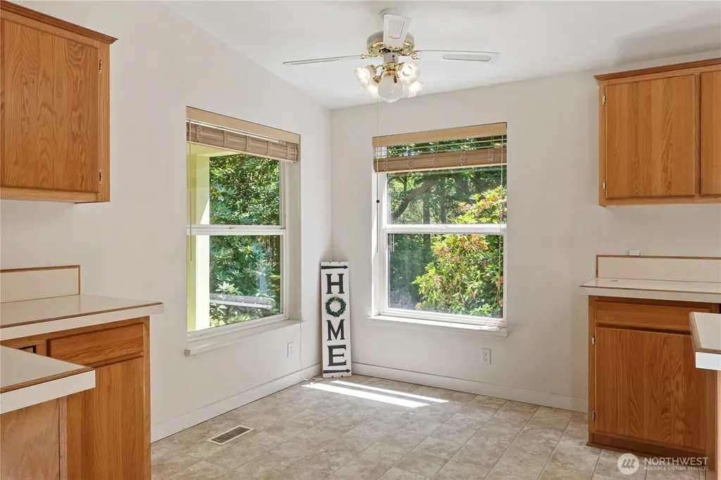 591 E Catfish Lake Road Shelton WA 98584