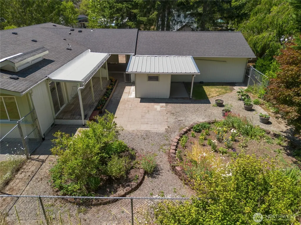 591 E Catfish Lake Road Shelton WA 98584